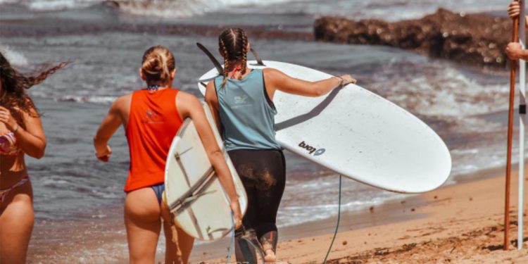 Il Girl Surf Power a Porto Ferro