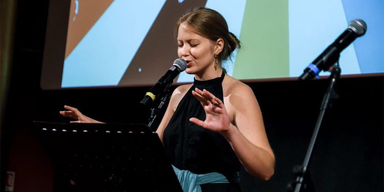 Gloria Riggio, campionessa italiana di Poetry Slam in carica