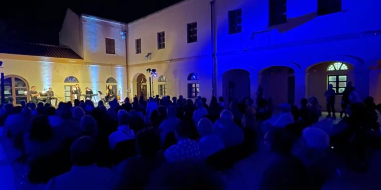 Una serata musicale all'Ex Caserma di via Roma a Quartu