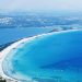 Veduta panoramica della costa di San Teodoro. ? Depositphotos