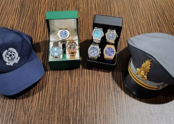 ADM e GDF, sequestro di orologi contraffatti all'aeroporto di Elmas