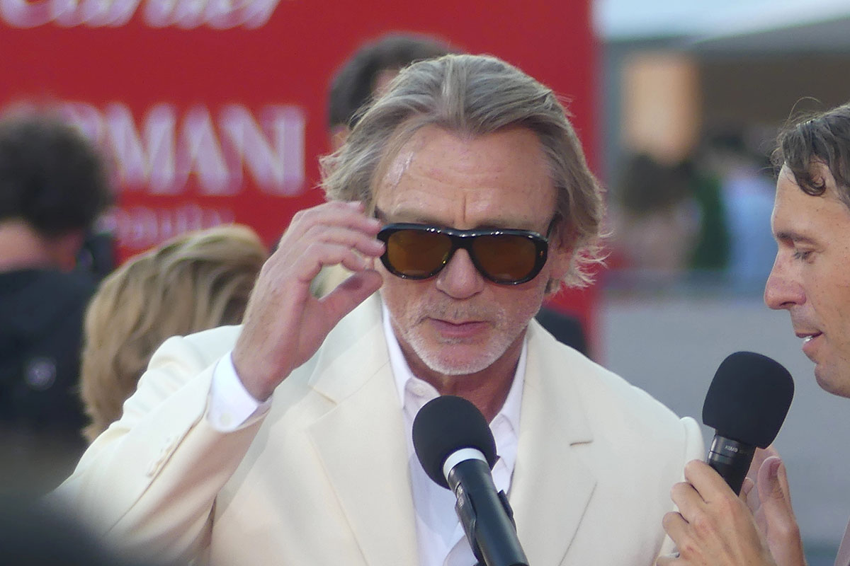 Daniel Craig sul red carpet dell’81ª Mostra Internazionale d’Arte cinematografica di Venezia. ? Depositphotos