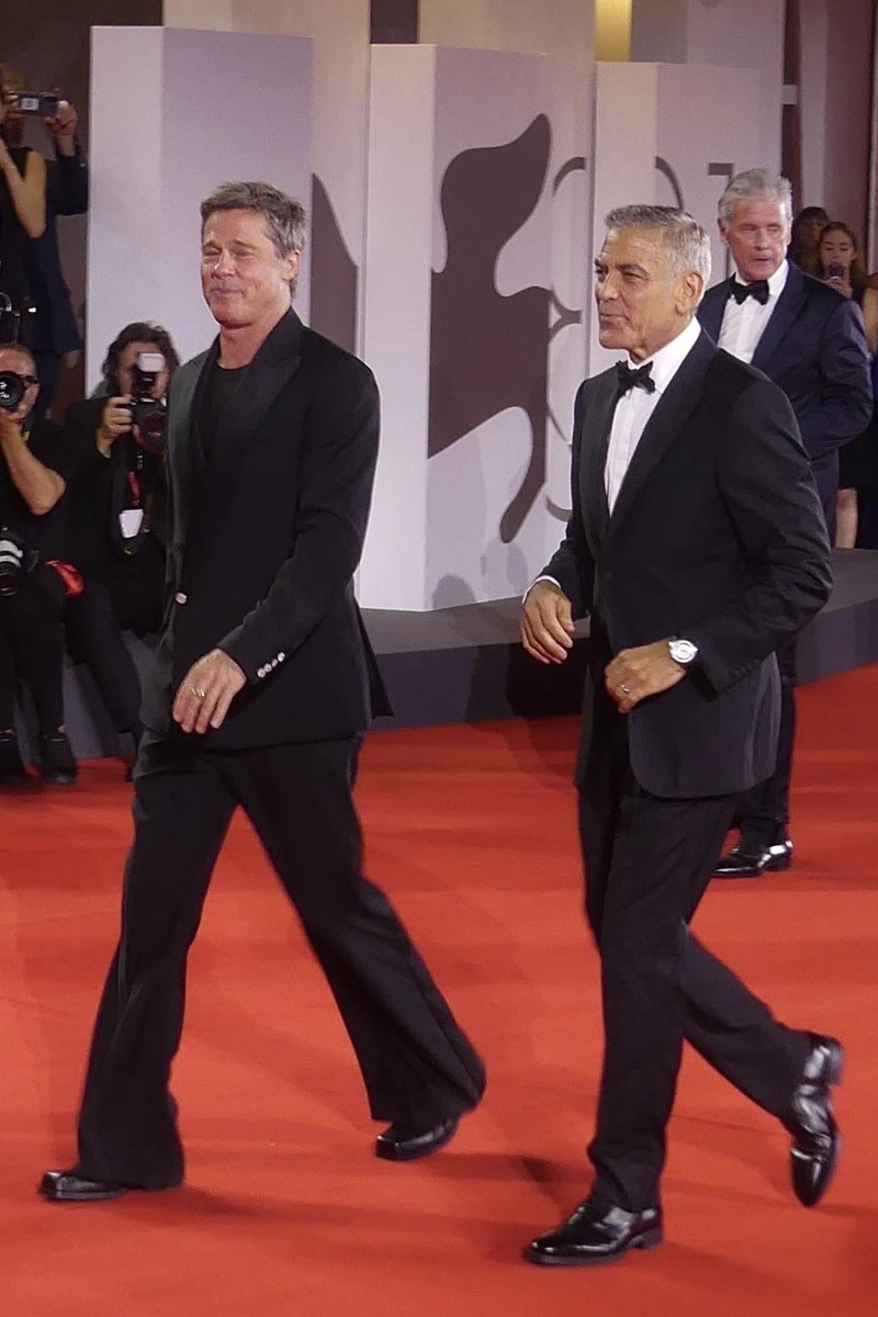 George Clooney e Brad Pitt sul red carpet dell’81ª Mostra Internazionale d’Arte cinematografica di Venezia. ? Depositphotos