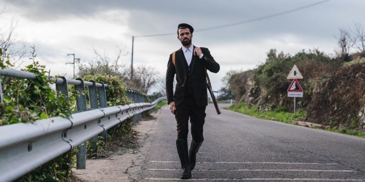 Jacopo Cullin nel film “L’uomo che comprò la Luna” di Paolo Zucca. ? Francesca Ardau