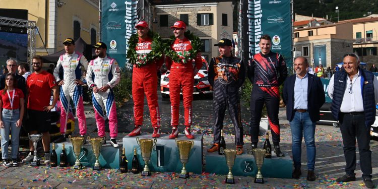21° Rally dei Nuraghi e del Vermentino, il podio dei vincitori. Foto Emanuele Perrone