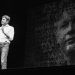Alessandro Di Battista in "Assange / Colpirne uno per educarne cento"