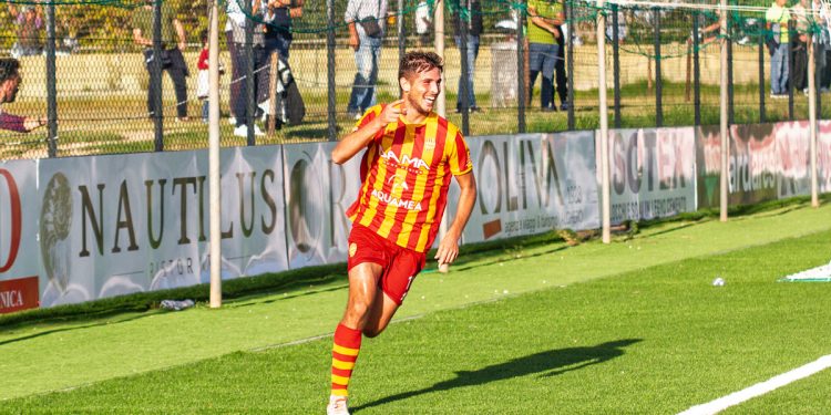 L’esultanza di Scognamillo per il gol