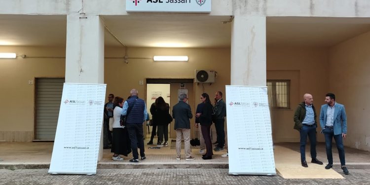 L'ingresso dell'Ambulatorio Infermieristico Territoriale di Fertilia