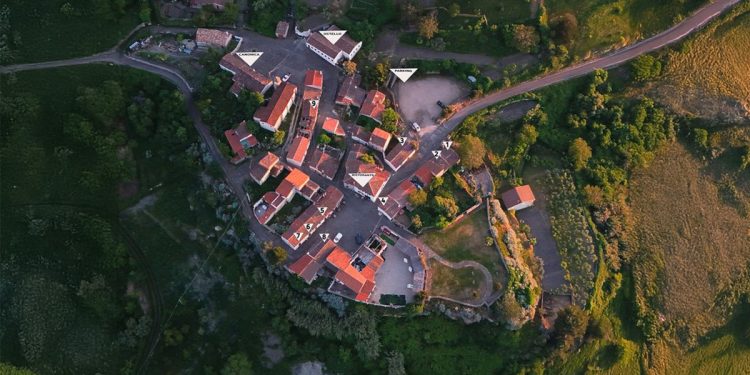 Il borgo medievale di Rebeccu