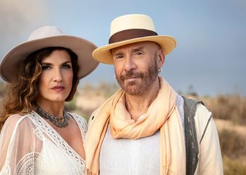 Simona Bencini (Dirotta su Cuba) e Mario Venuti. ? Chandra Giudice