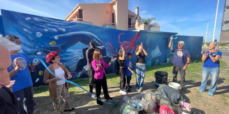 L'inaugurazione del murale di Manu Invisible al Margine Rosso di Quartu
