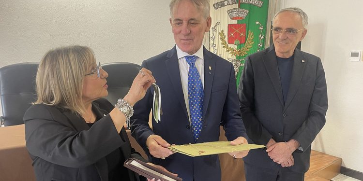 Consegna cittadinanza benemerita a “Michele il tedesco”