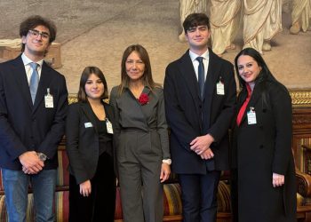 Da sinistra Enrico Mele, Emma Achenza, la senatrice Sabrina Licheri, Antonio Manca e la regista Viola Ledda a Palazzo Madama