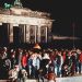Muro di Berlino, porta di Brandeburgo. ? dire.it