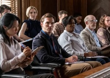 Nicholas Hoult nel legal thriller “Giurato numero 2”