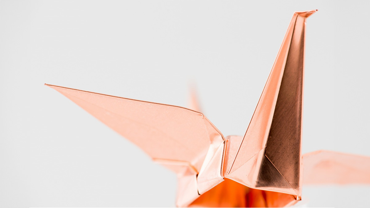 Origami di metallo. ? Uchino Bankin Inc.