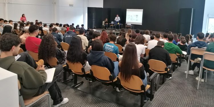 Presentazione della Fisica Medica a Cagliari, Liceo Euclide