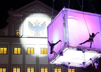 Spettacolo di danza verticale di eVenti Verticali