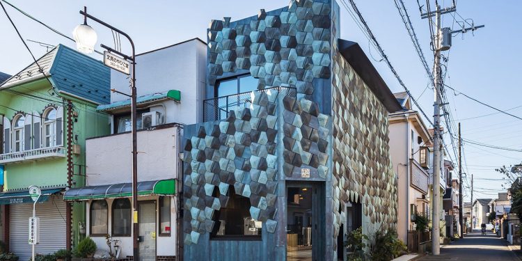 Wakuni Shōten. ? Uchino Bankin Inc.