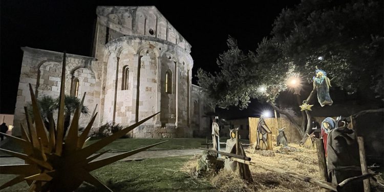 Presepe davanti alla Basilica di San Gavino a Porto Torres