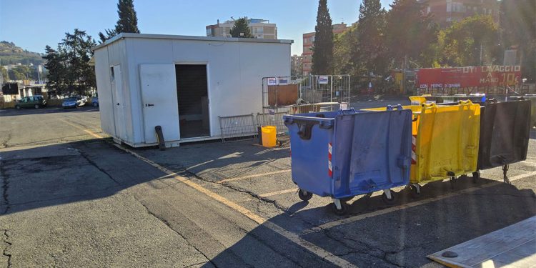 Cagliari, l'isola ecologica mobile di via Puglia