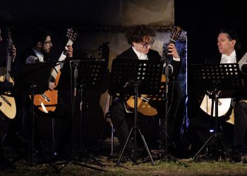 Cristian Marcia suona con i Meras Notas Ensemble. ? Edoardo Volpe