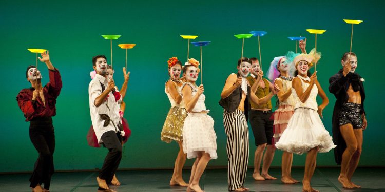 “Il Circo di Fellini” della Compagnia Artemis Danza. ? Giuseppe Distefano