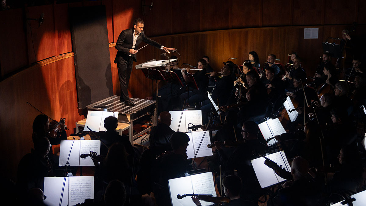 Leonardo Sini dirige l'Orchestra del De Carolis ne La Bohéme. ? Elisa Casula