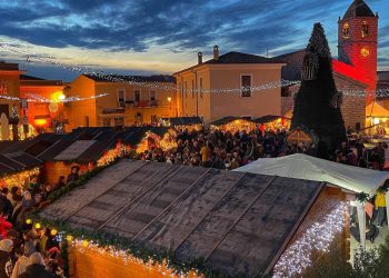 Natale ad Arzachena – Piazza Risorgimento. ? Isabella Chiodino