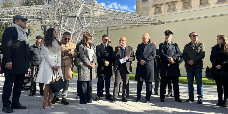Oristano, il Sindaco Sanna durante la cerimonia per la riapertura di piazza Manno