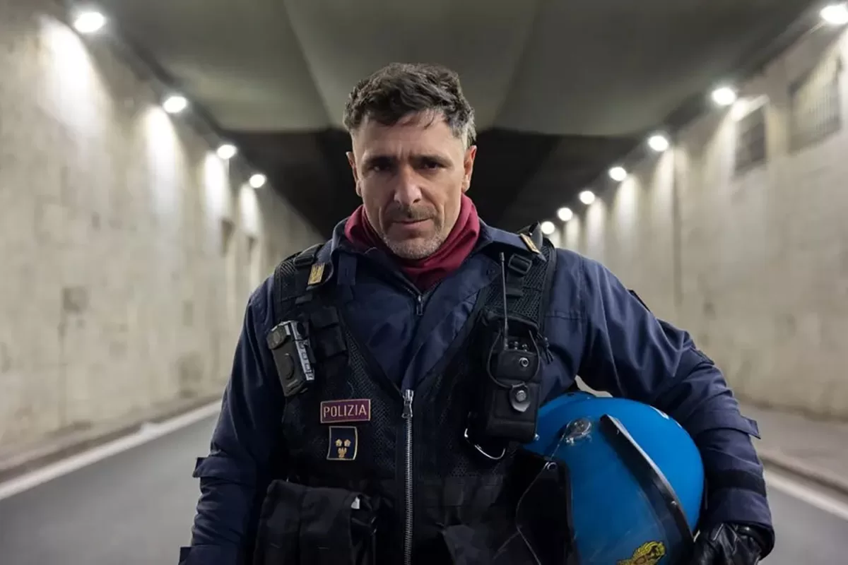 Adriano Giannini in “ACAB”, la serie tv Netflix