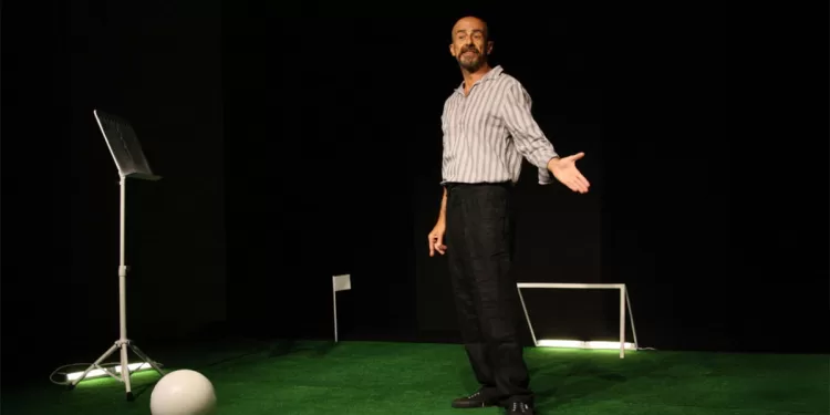 Alessandro Lay in scena con “Riva Luigi ‘69 ‘70 – Cagliari ai dì dello scudetto”