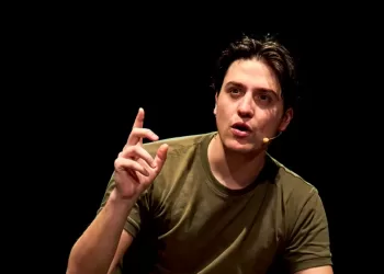 Francesco Grossi in “Stupidorisiko – Una geografia di guerra” di Emergency