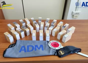 I 1.300 sigaretti sequestrati a Porto Torres