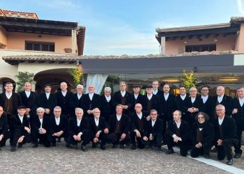 Coro Sos Astores di Golfo Aranci. ? pagina Facebook