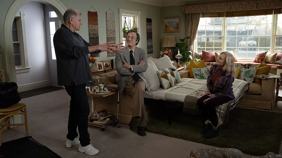 Robert Zemeckis con Tom Hanks e Robin Wright sul set di “Here”