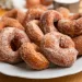 Dolci di Carnevale, zeppole. ? Depositphotos