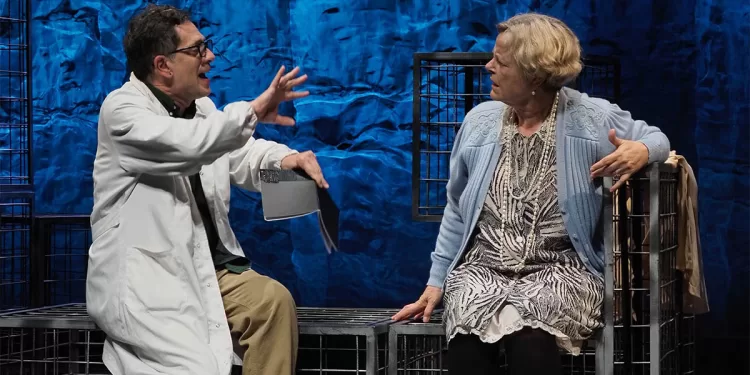 Lorenzo Lavia e Lucia Vasini ne "Le Gratitudini". ? Stefano Scanferla