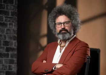 Simone Cristicchi. ? Giorgio Amendola