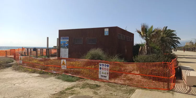 Cagliari, riqualificazione dei servizi igienici del Poetto