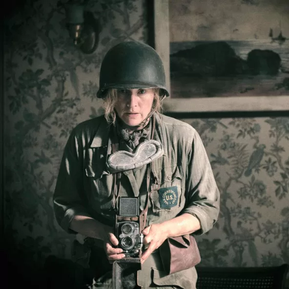 Kate Winslet nei panni di Lee Miller