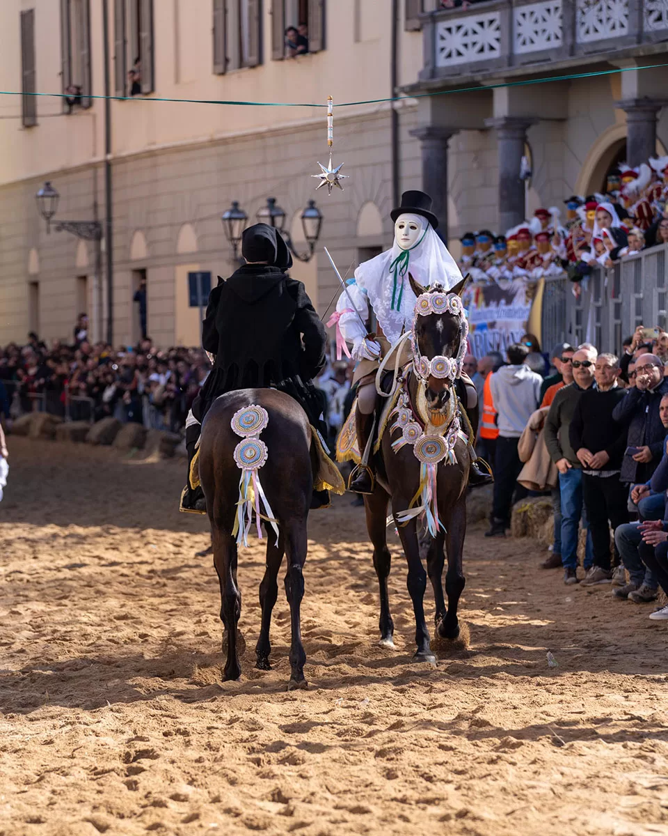 Sartiglia 2025 - Con l'incrocio delle spade la sfida è aperta