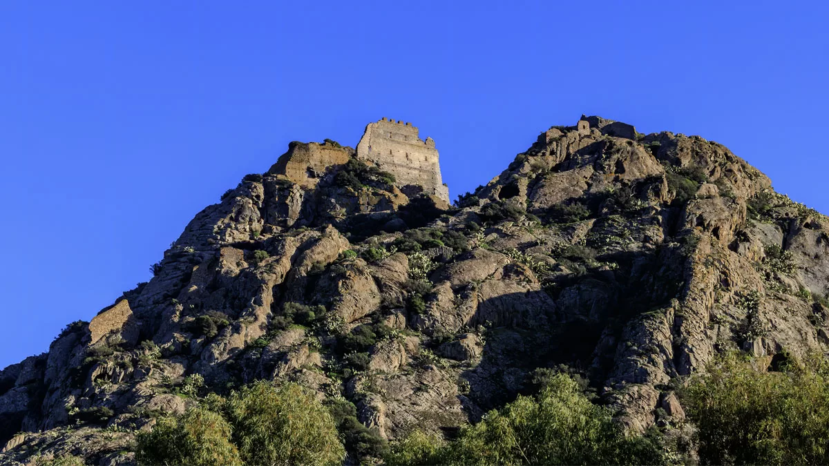 Il Castello di Acquafredda a Siliqua. 📷 Depositphotos