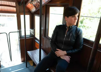 Irene Loche. ? Alex Solca