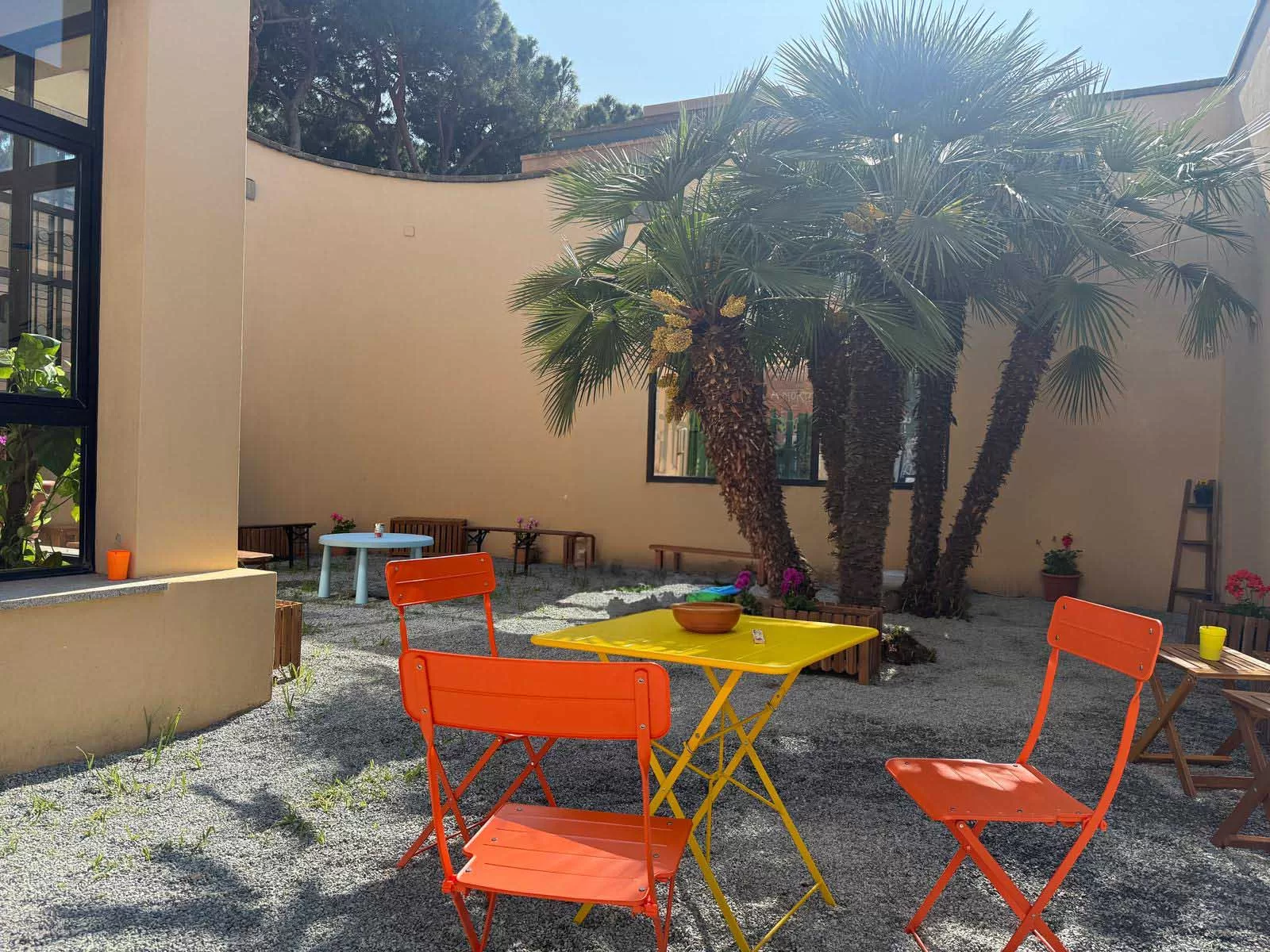 Spazio Michelangelo Pira a Quartu, il cortile