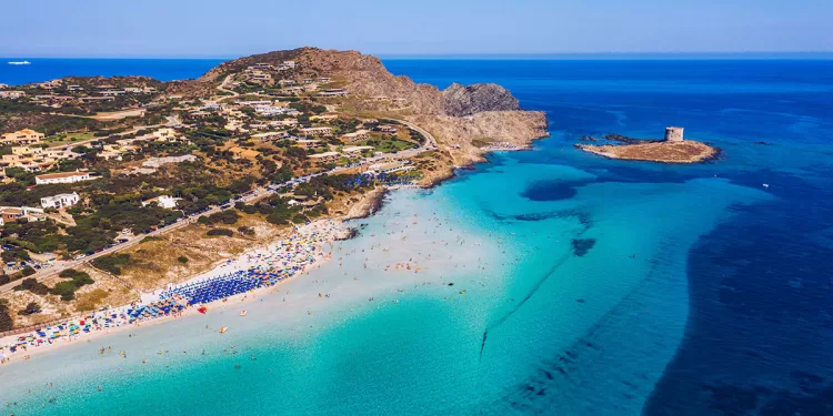 Veduta aerea di Stintino. 📷 Depositphotos