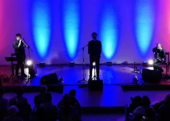 Daniele Monachella in scena con “Un anno sull’Altipiano – Ho tanti ricordi come se avessi cento anni”