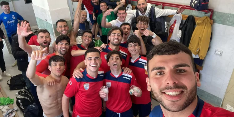 La squadra di calcio del CUS Sassari