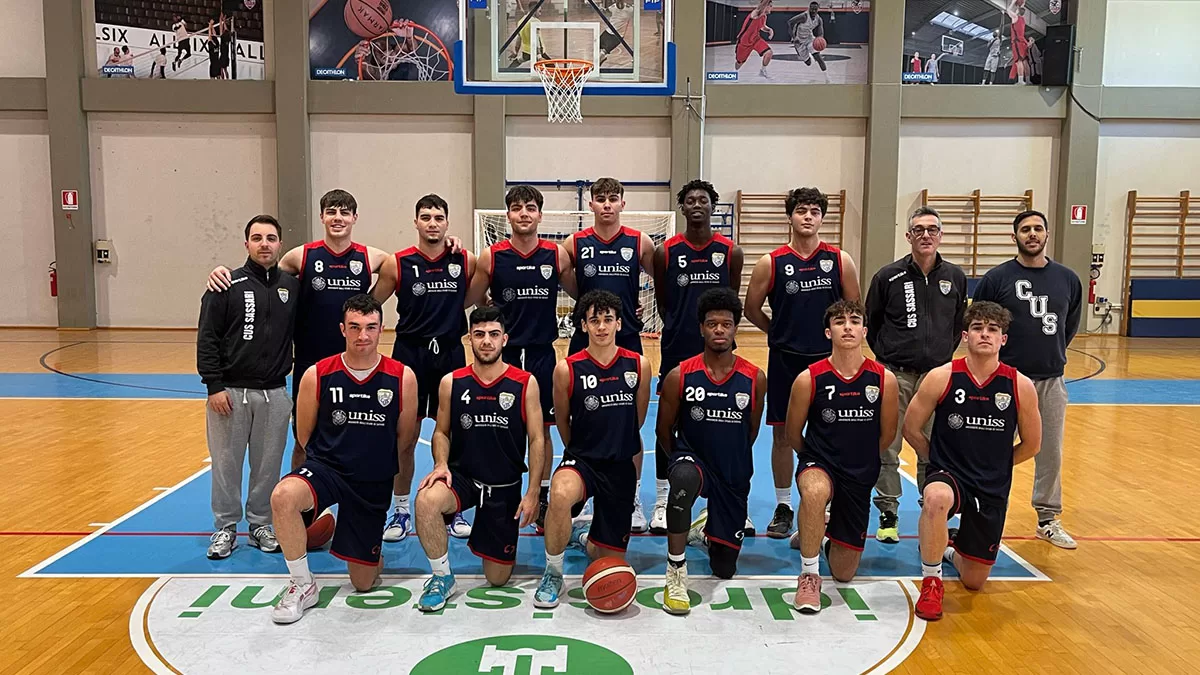 La squadra di basket del CUS Sassari
