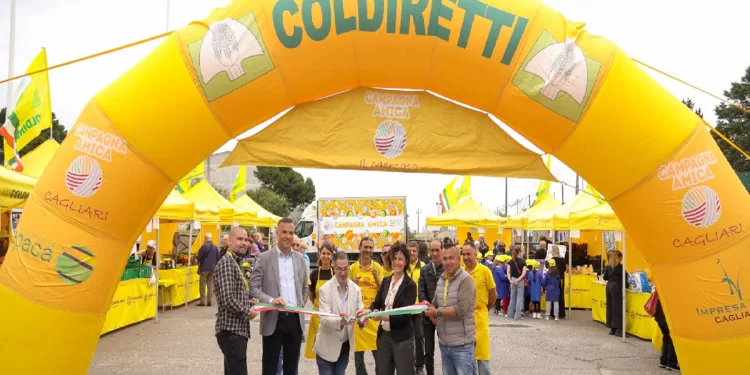 Cagliari, mercato Campagna Amica in via Toti a Pirri